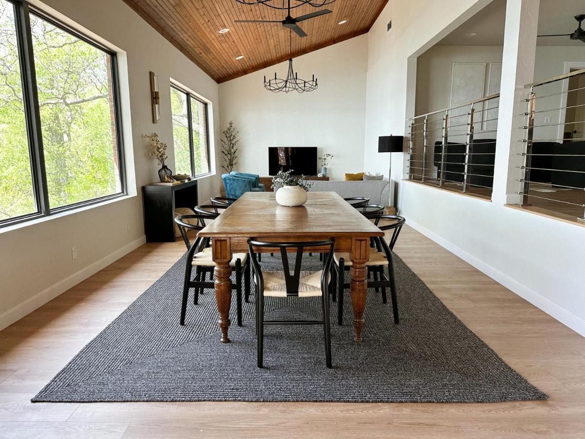 Newly Renovated 4B, 2.5 Bath Lakefront Home With South Grand Lake Views And Dock Vinita Exteriér fotografie