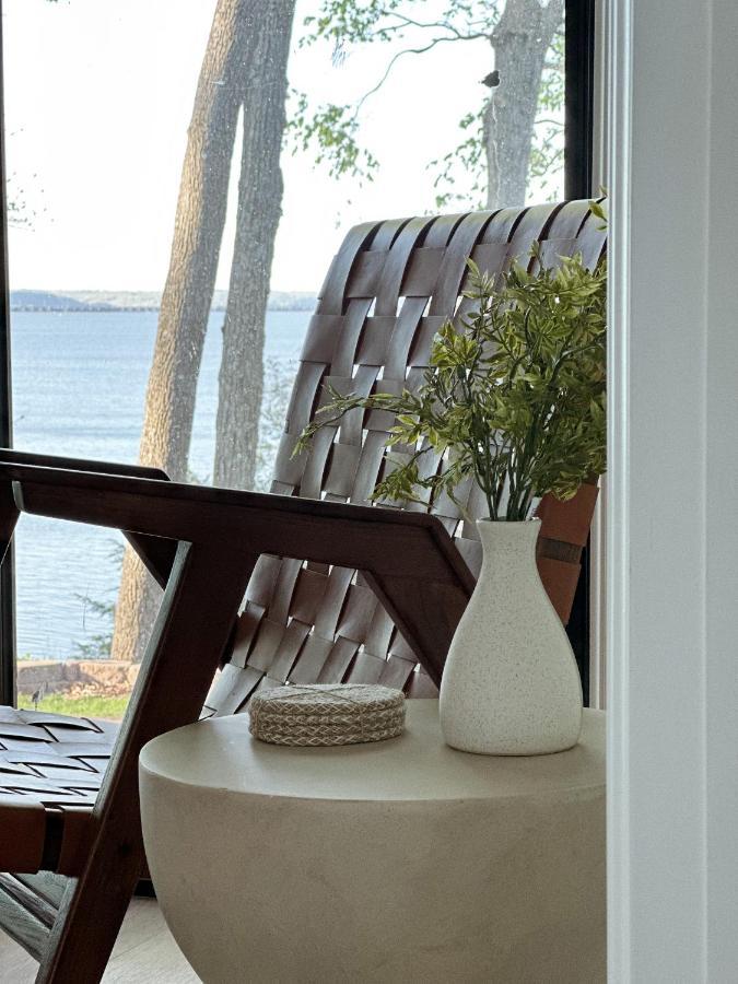 Newly Renovated 4B, 2.5 Bath Lakefront Home With South Grand Lake Views And Dock Vinita Exteriér fotografie