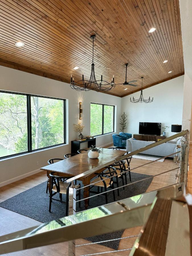 Newly Renovated 4B, 2.5 Bath Lakefront Home With South Grand Lake Views And Dock Vinita Exteriér fotografie