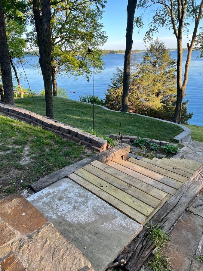 Newly Renovated 4B, 2.5 Bath Lakefront Home With South Grand Lake Views And Dock Vinita Exteriér fotografie