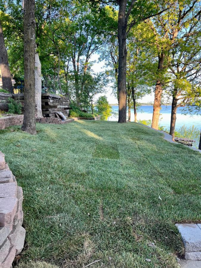 Newly Renovated 4B, 2.5 Bath Lakefront Home With South Grand Lake Views And Dock Vinita Exteriér fotografie